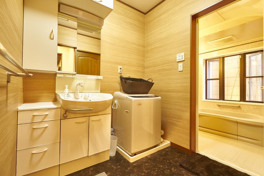 Guesthouse Nijo Fukuro-Tei Kyoto Exterior photo